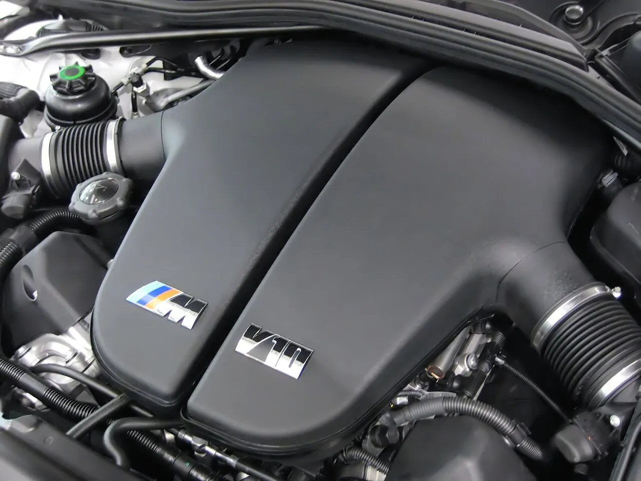 S85 engine